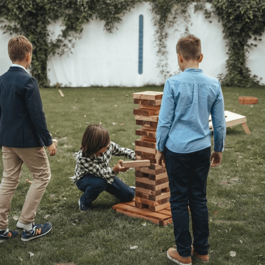 Svadobné záhradné hry