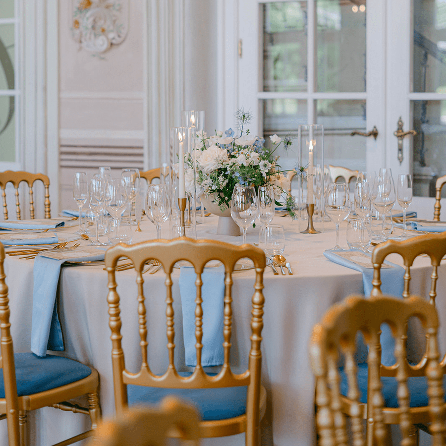 baby blue príručník satén, prenájom, Dreamy day