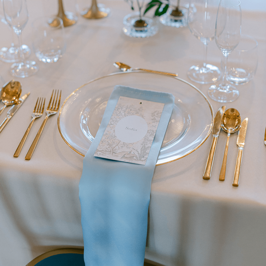 baby blue príručník satén, prenájom, Dreamy day